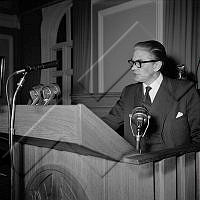 ÞJV M02 002 1-2.jpg