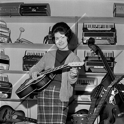 365 Verslanir Tónlist 02