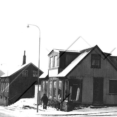 ÁBS 10 427