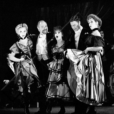 365 óperur Sardasfurstynjan 05.jpg