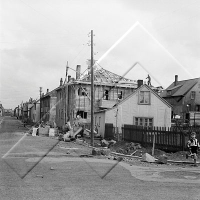 LOG 001 4-3.jpg