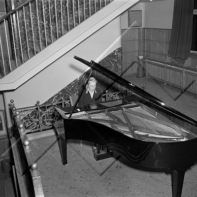 VIG LAU 1250 C002 1-1