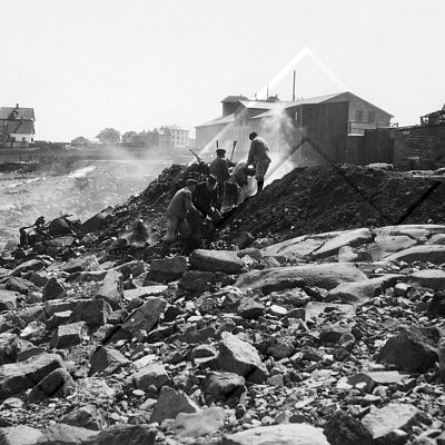 KAN 2010 30 041 2-2.jpg