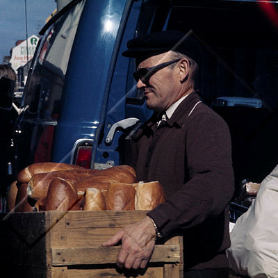 IHB 001 124 1-2.jpg