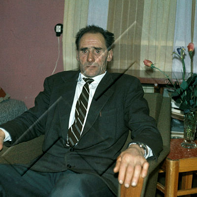 GUH S01 036 3-2.jpg