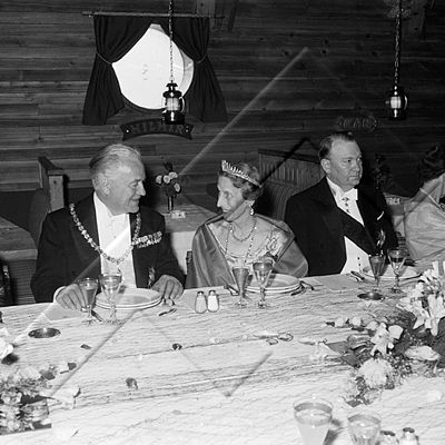 PTH 013 119 2-2.jpg