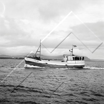 ÓLÁ 001 027 3-1