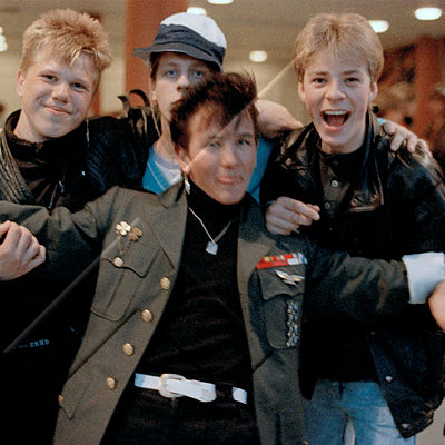 365 sautjándi júní 93