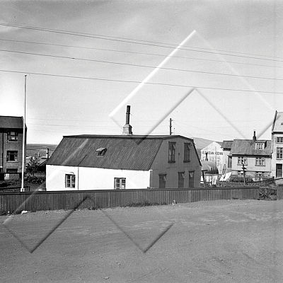 LOG 001 4-1.jpg