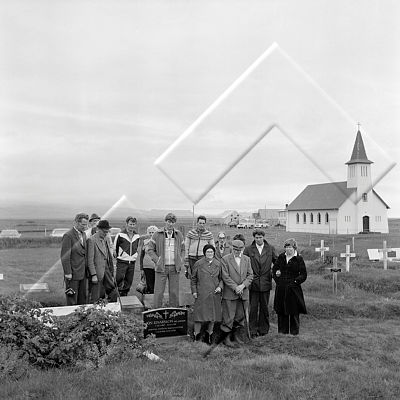 ÓSS 007 076 3-2