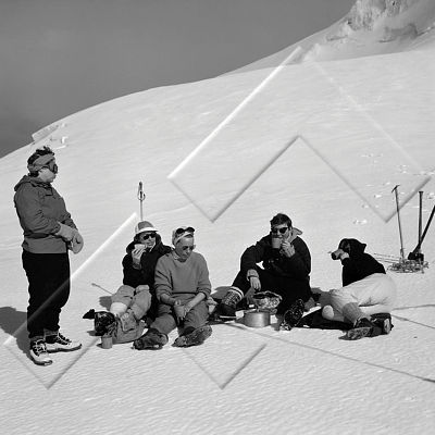 ÓSS 008 004 3-2.jpg