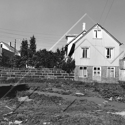 ÁBS 12 102
