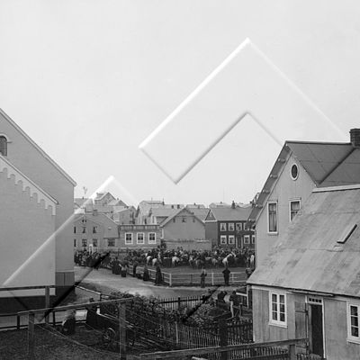 ÁBS 11 323