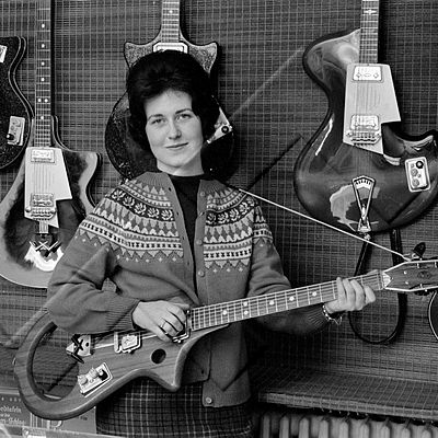 365 Verslanir Tónlist 04