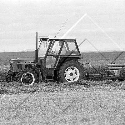 EIJ 1982 032 035
