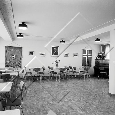 PTH 054 048 2-2.jpg