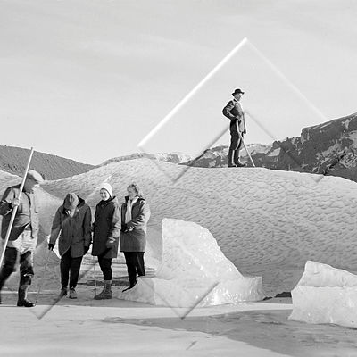 EYH 005 003 3-1.jpg