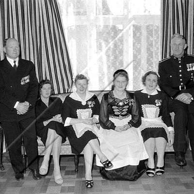 PTH 013 119 4-1.jpg
