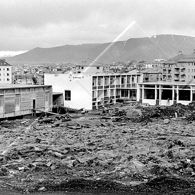 ÁBS 1 807