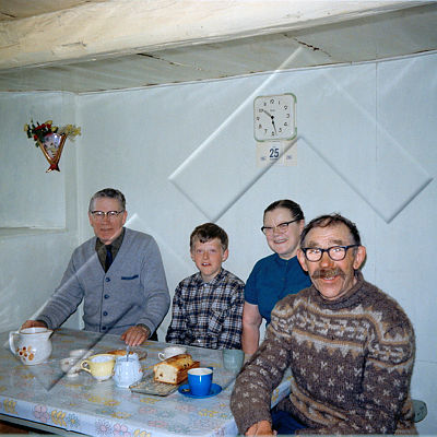 AHJ 001 014 3-4.jpg