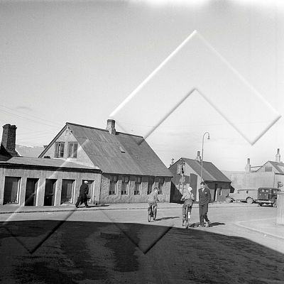LOG 001 3-3.jpg