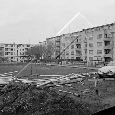 2017 37 223 1-4.jpg
