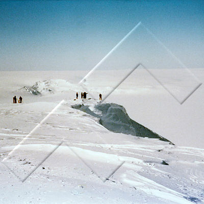 2019 30 001 027 1-2