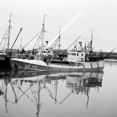 ÓSS 002 049 3-2.jpg