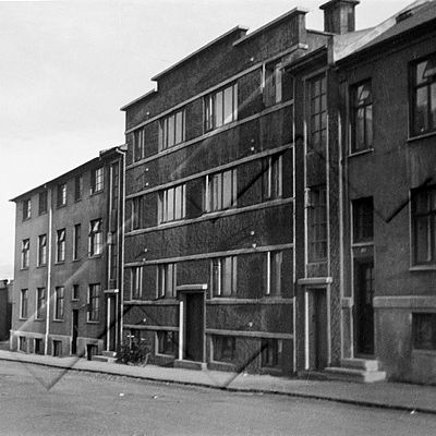 2002 13 002 052 2-2.jpg