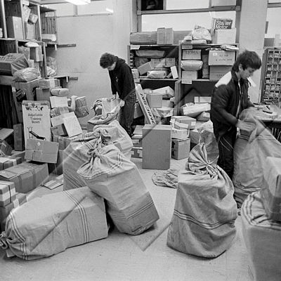 365 Póstur og sími 10