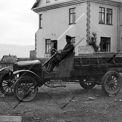 KAN 001 085 3-1.jpg